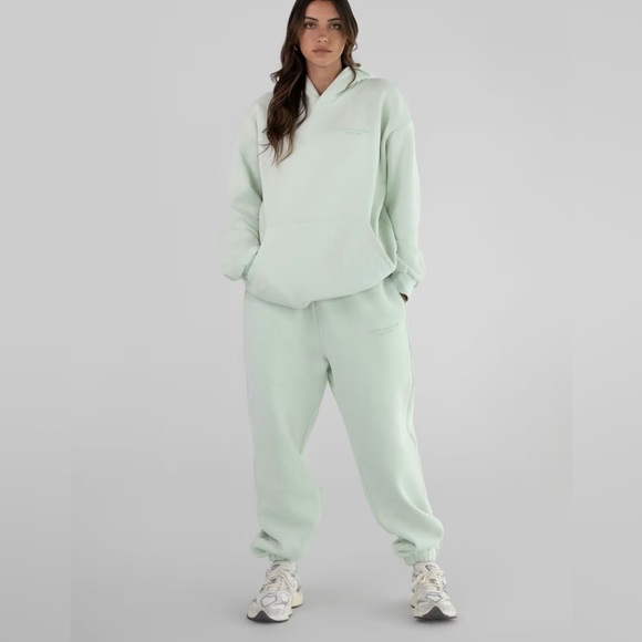 Comfrt Pants - C O M F R T 💚 Pastel Collection Green Heavy Weight Sweat Pants Joggers
